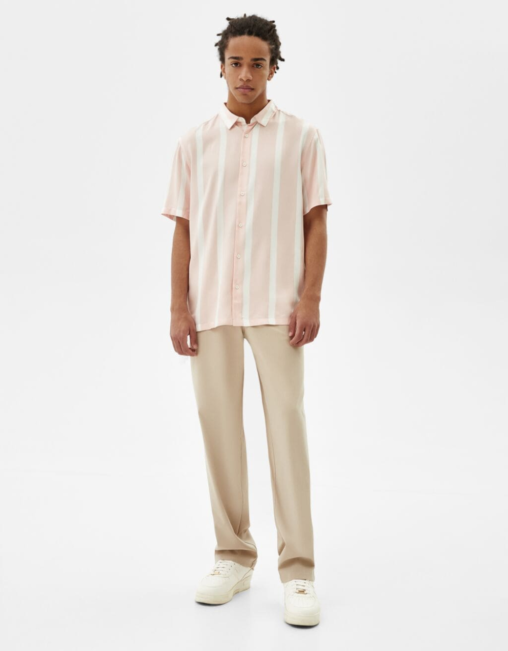 Hemd mit kurzen Ärmeln und Streifen